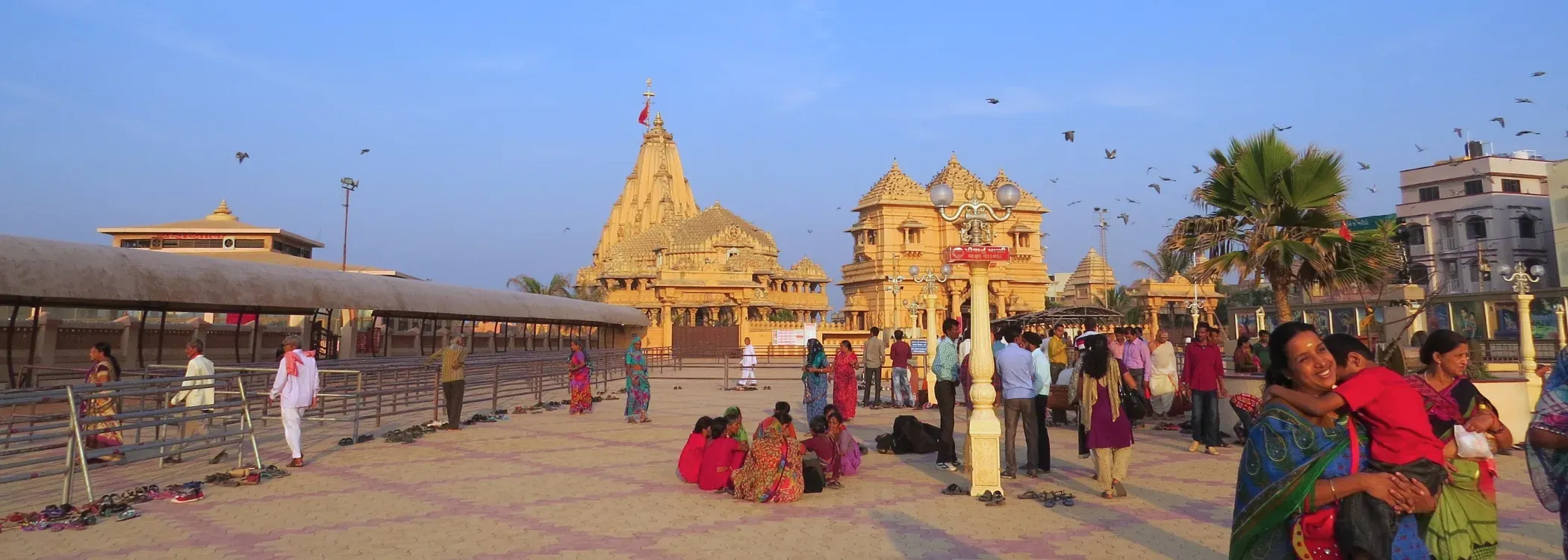 Dwarka & Somnath Darshan 