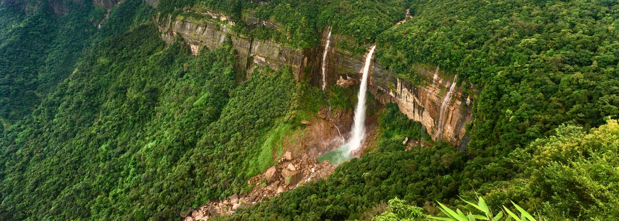 Waterfalls & wonder of Meghalaya 